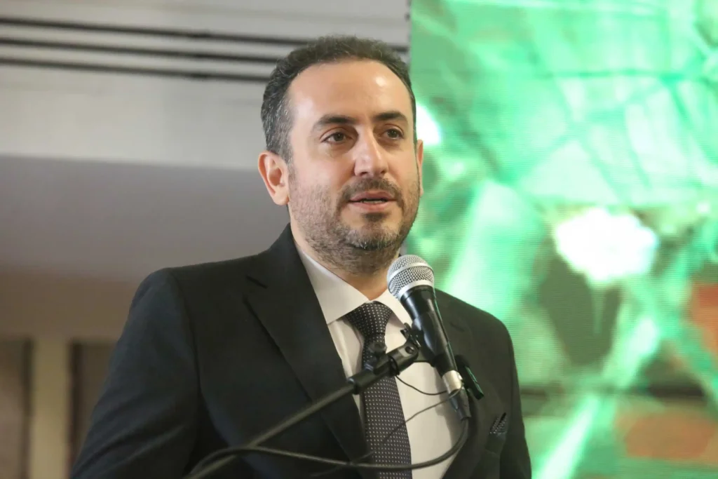 عکس دکتر محمود قیم اشرفی